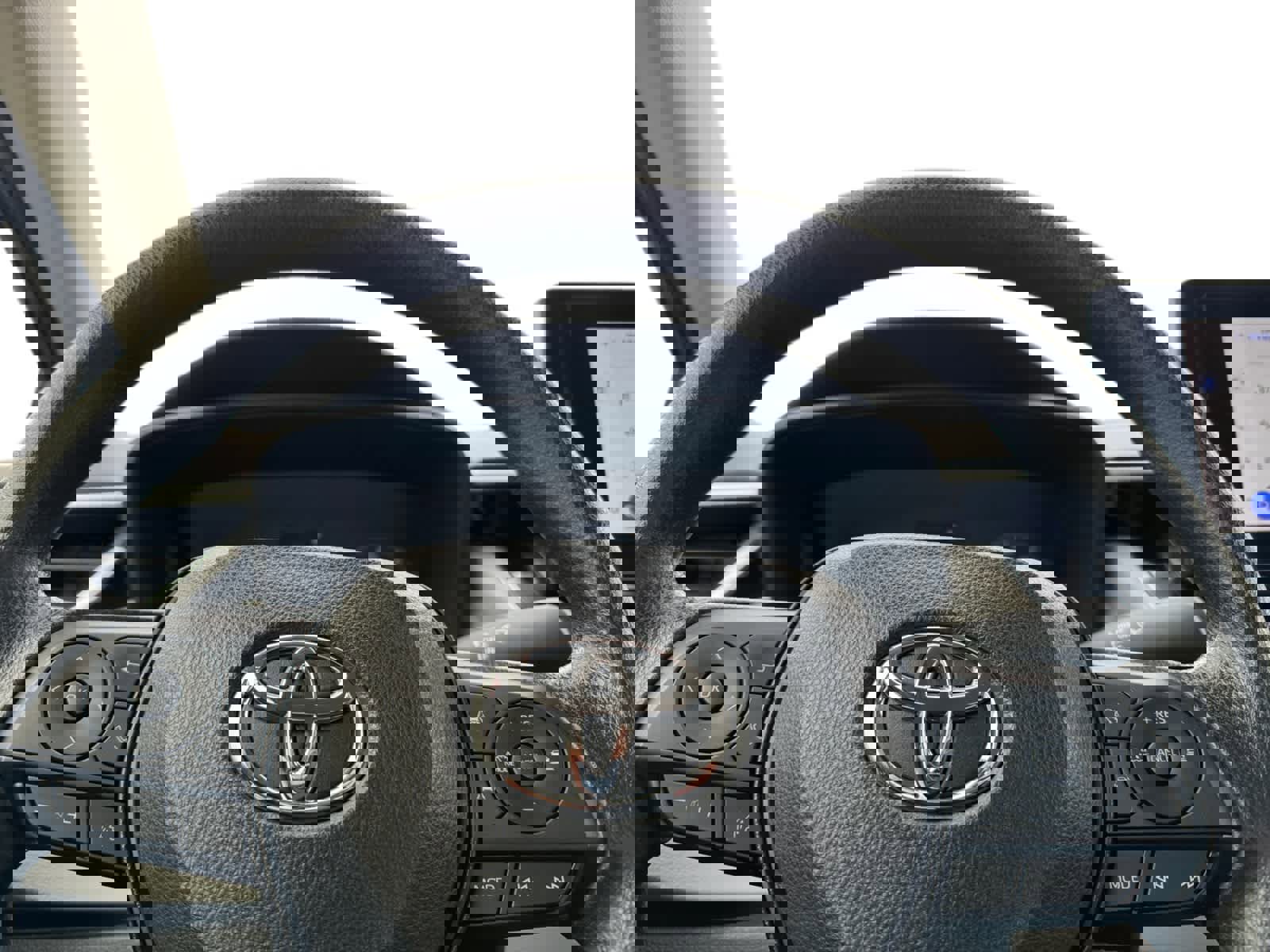 Certified 2023 Toyota Corolla LE image 14