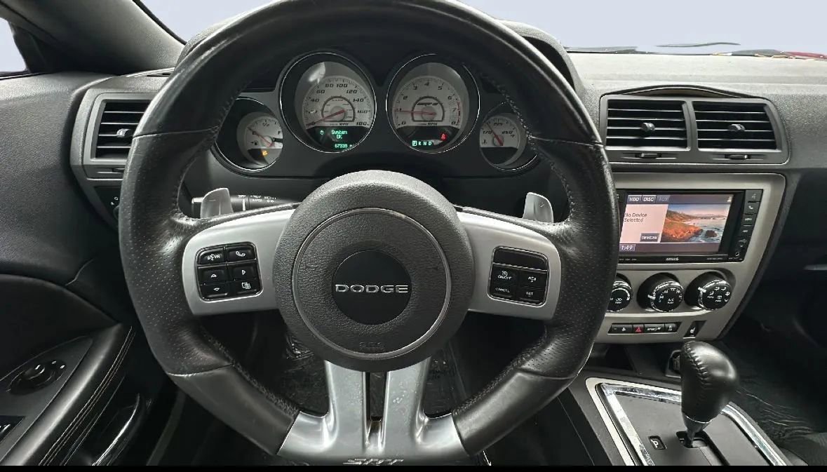 Used 2014 Dodge Challenger SRT8 RWD image 10