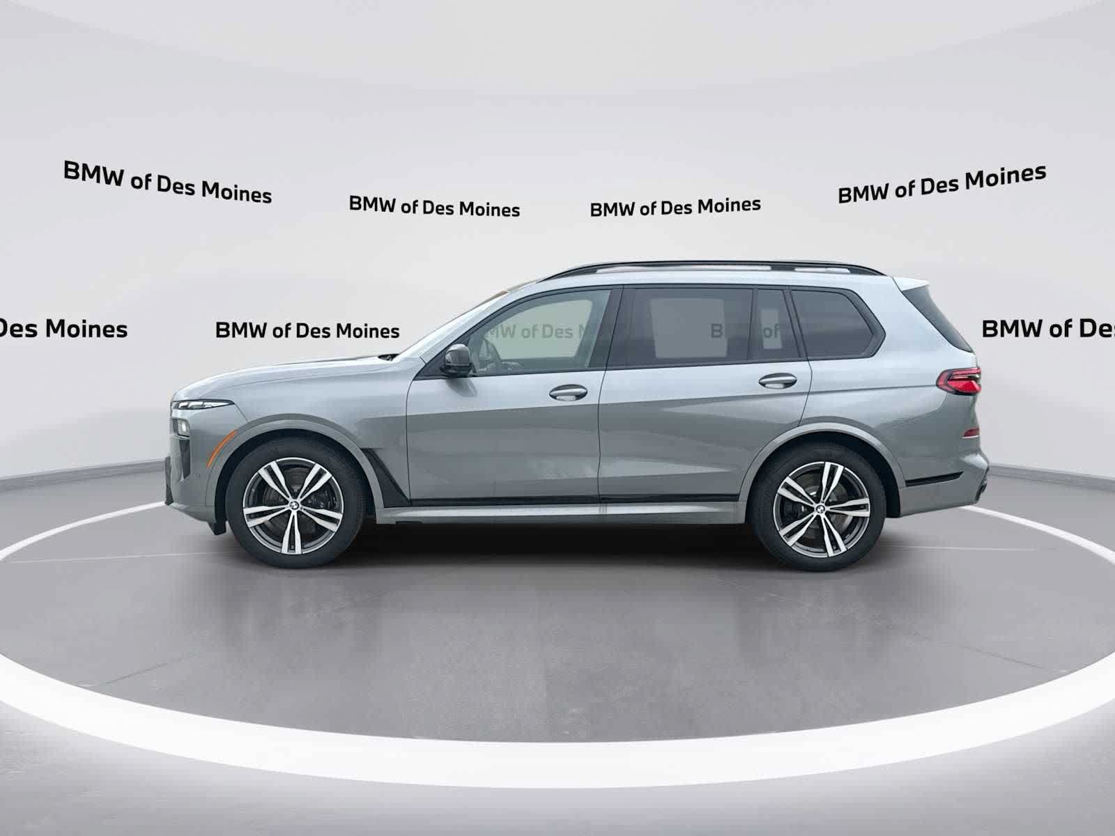 New 2026 BMW X7 M60i w/ M Sport Professional Package AWD/4WD image 5