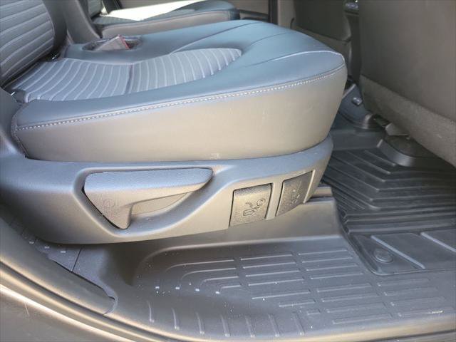 Certified 2024 Toyota Highlander XSE FWD image 38