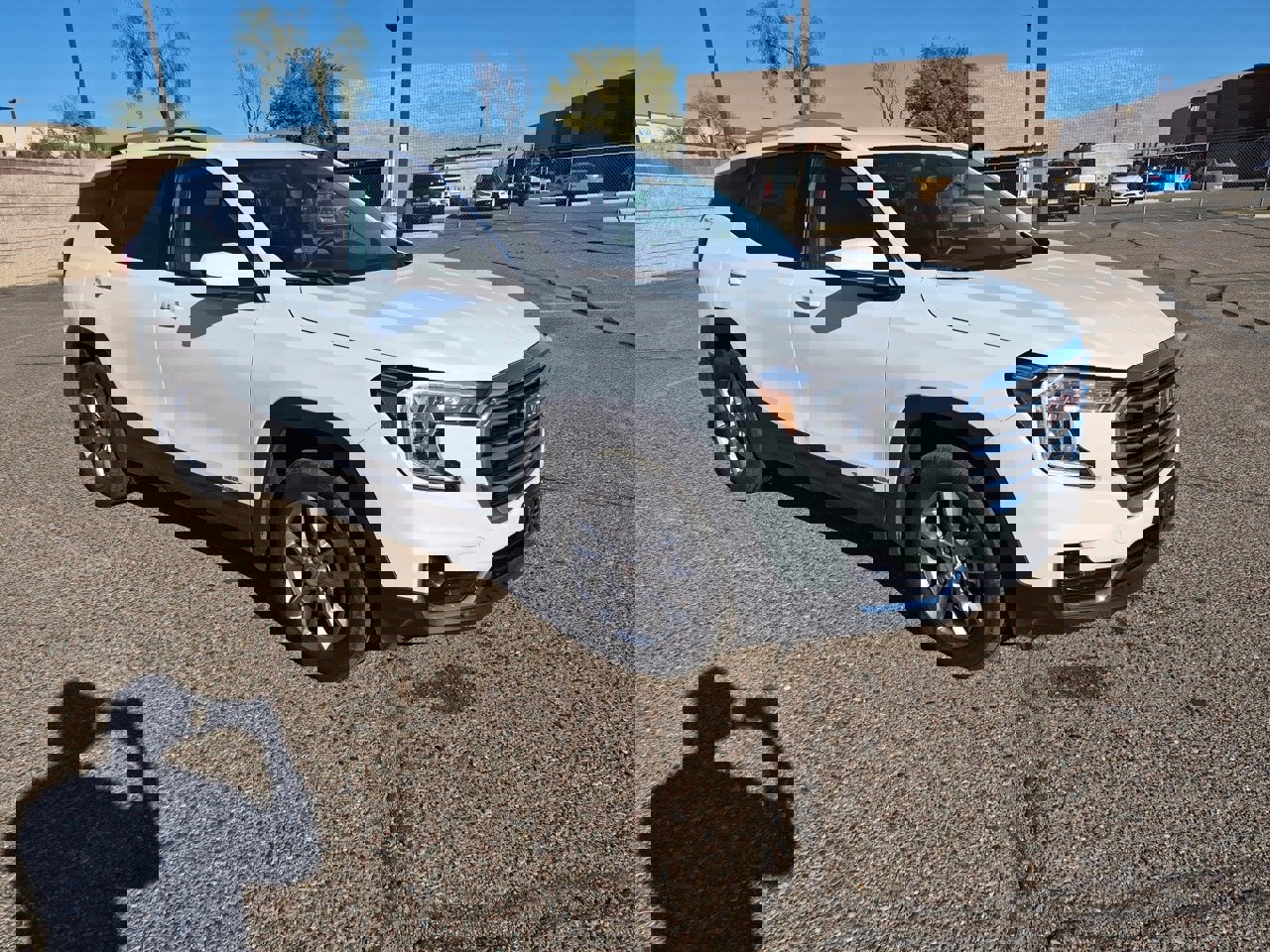 Used 2024 GMC Terrain SLT image 1