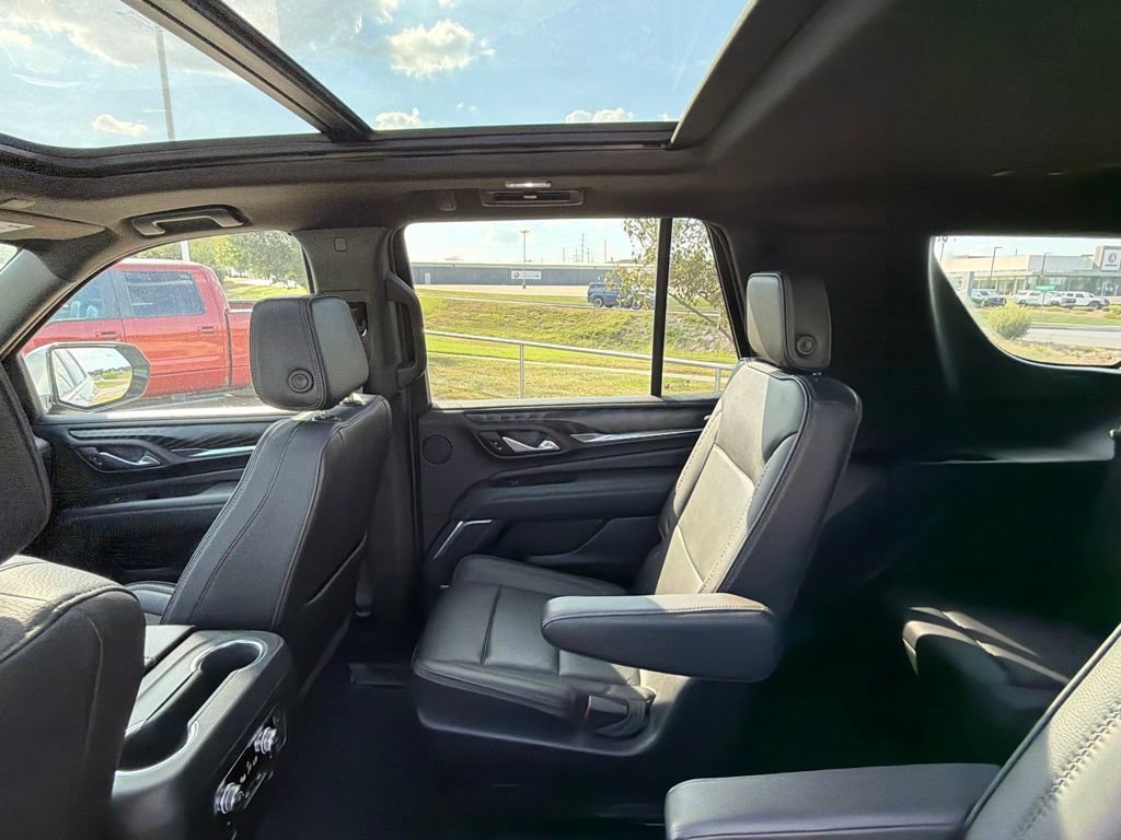 Used 2023 GMC Yukon Denali AWD/4WD image 51