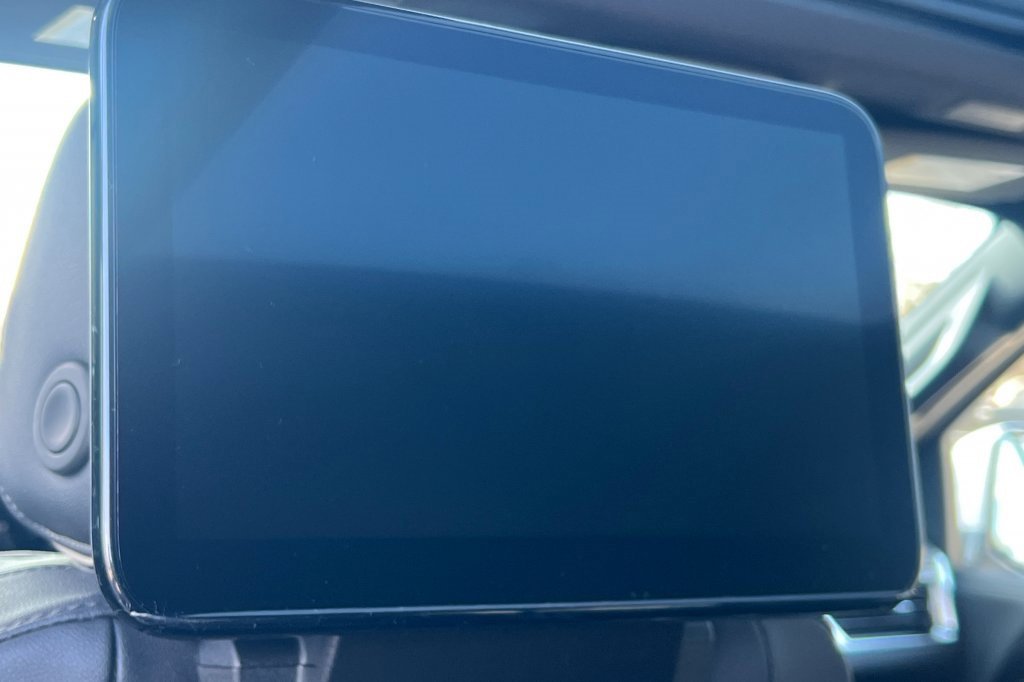 New 2026 GMC Yukon XL Elevation w/ Elevation Premium Package image 12