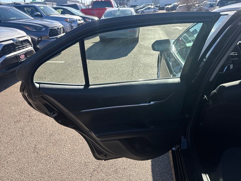 Used 2023 Toyota Camry LE image 36