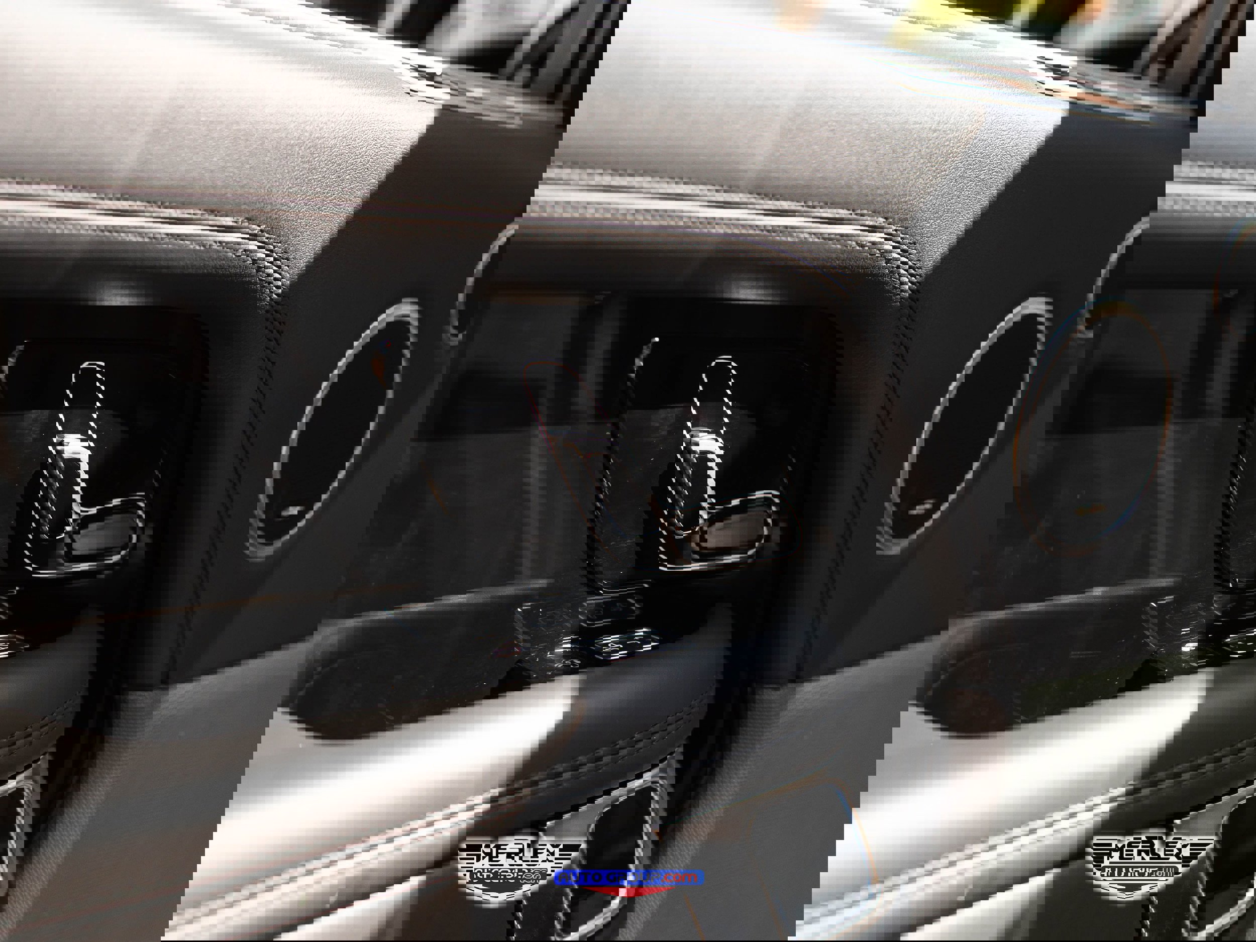 Used 2018 Land Rover Range Rover Long Wheelbase Supercharged image 46