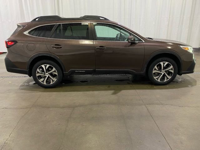Used 2020 Subaru Outback Limited image 3