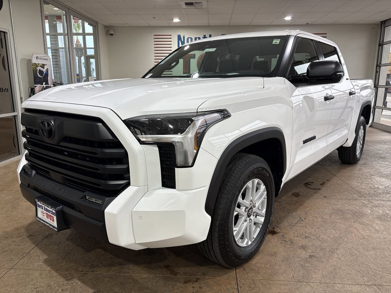 New 2026 Toyota Tundra SR5 w/ SR5 Convenience Package RWD image 6