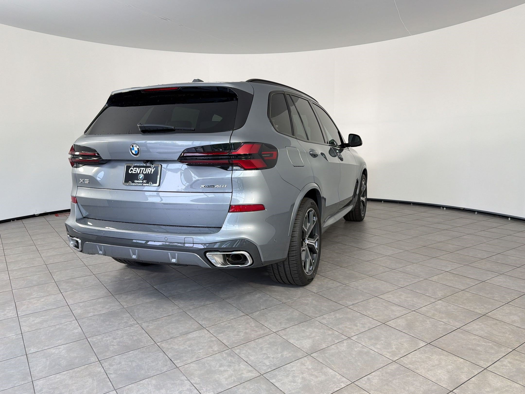 New 2026 BMW X5 xDrive40i w/ M Sport Package AWD/4WD image 9