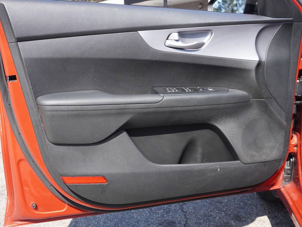 Used 2022 Kia Forte LXS image 18