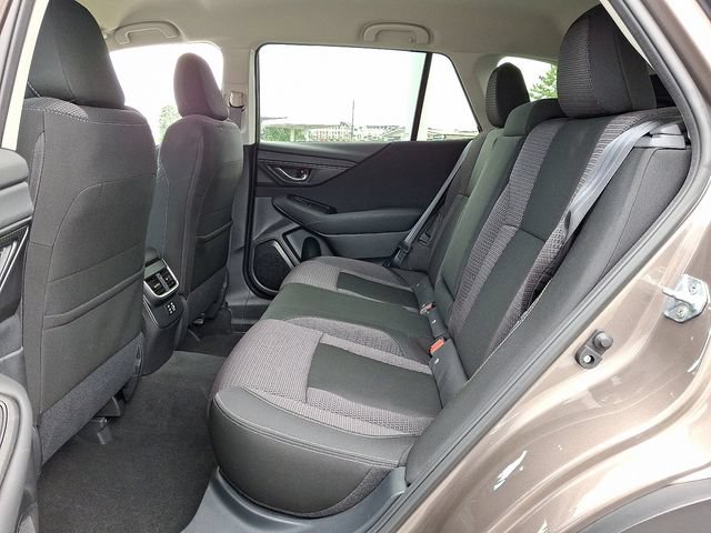Used 2023 Subaru Outback Premium AWD/4WD image 10