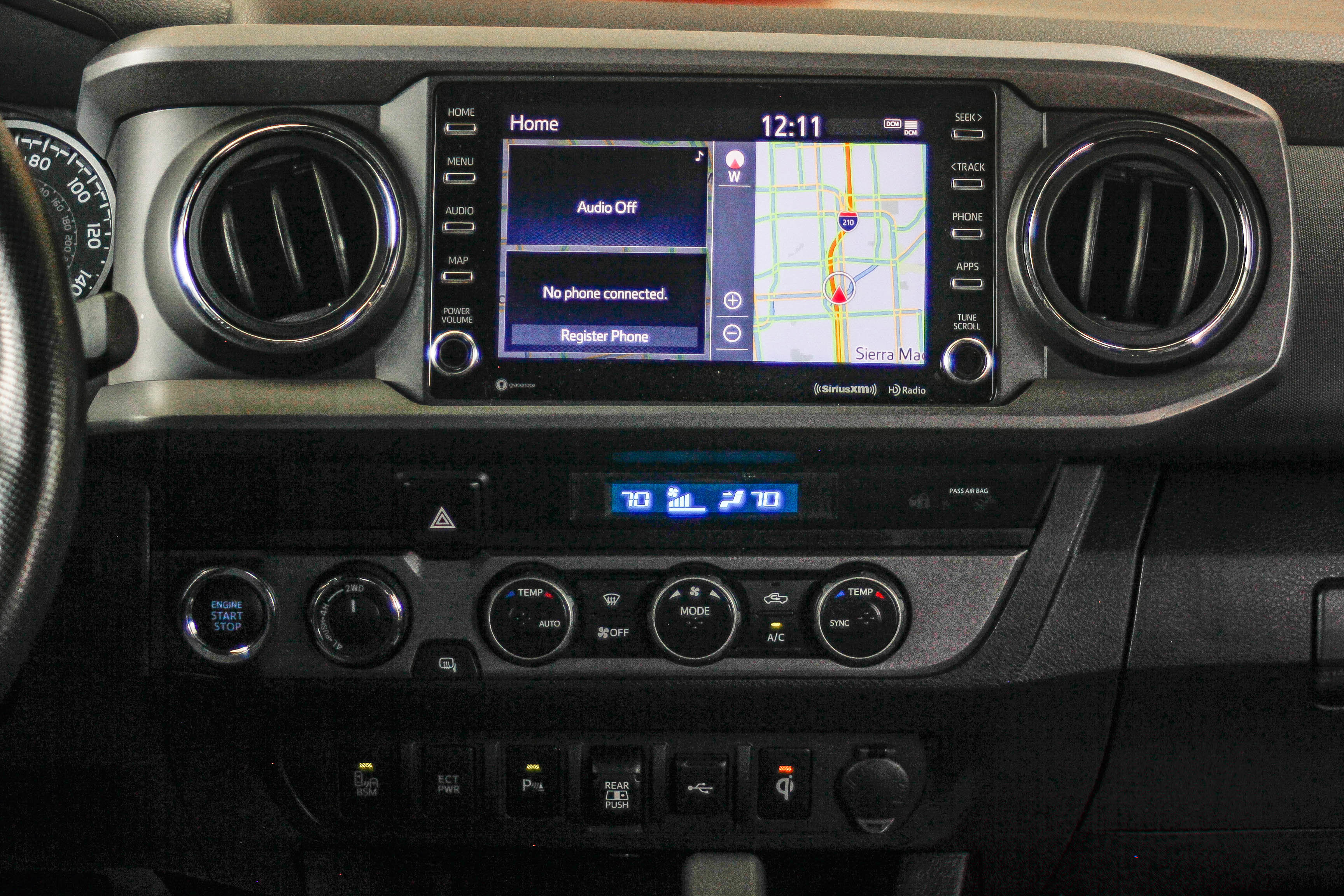 Used 2021 Toyota Tacoma TRD Off-Road w/ Technology Package image 13