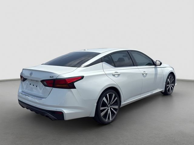 Used 2020 Nissan Altima 2.5 SR w/ Premium Package FWD image 6