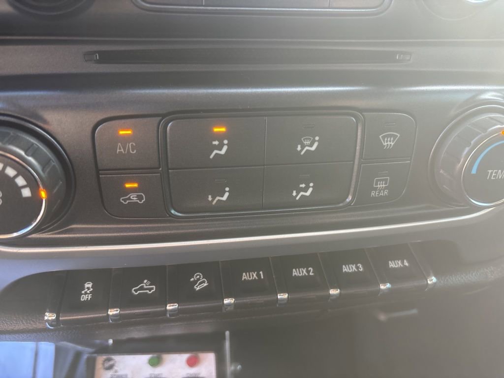 Used 2019 GMC Sierra 3500 SLE w/ SLE Preferred Package AWD/4WD image 16