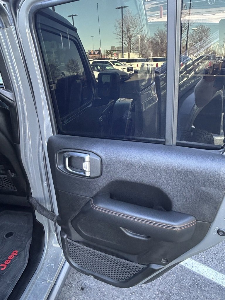 Used 2022 Jeep Gladiator Mojave w/ Cold Weather Group image 15