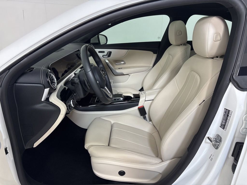 Used 2023 Mercedes-Benz CLA 250 image 14