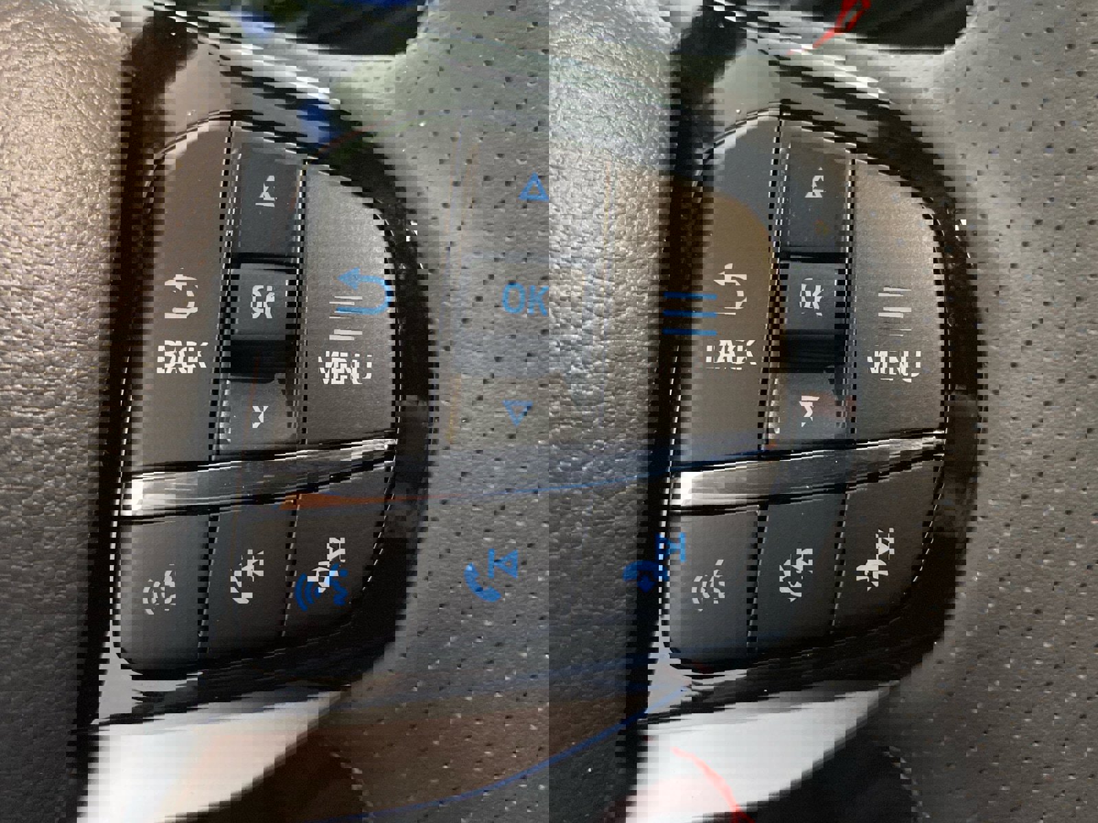 New 2026 Ford Explorer ST-Line image 28