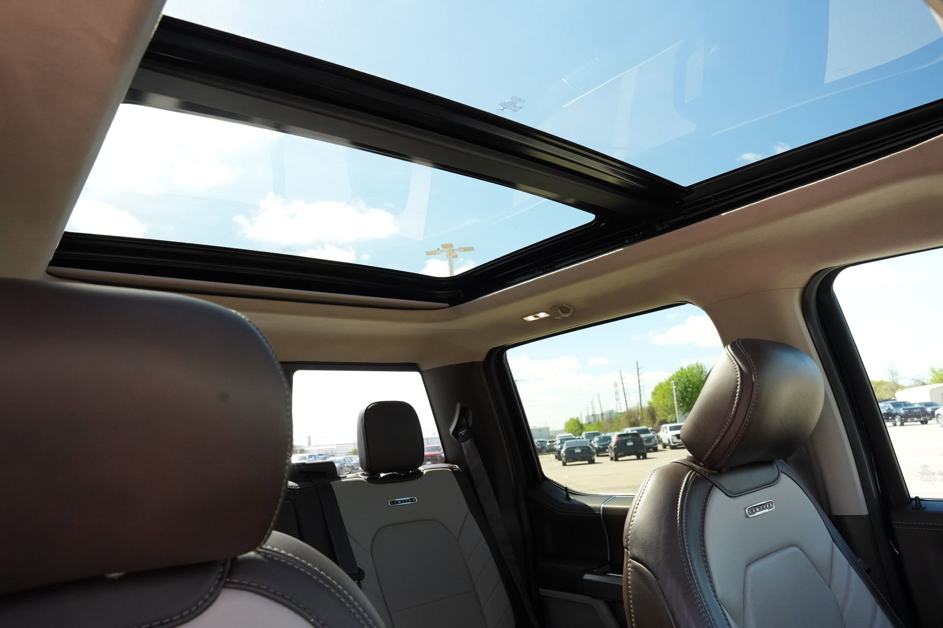 Used 2020 Ford F150 Limited w/ Trailer Tow Package image 25