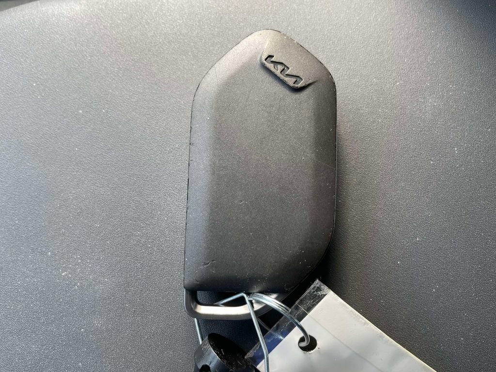 Used 2025 Kia K4 FWD image 31