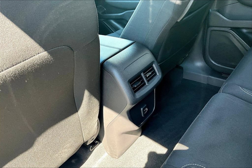 Used 2024 GMC Terrain SLE AWD/4WD image 10