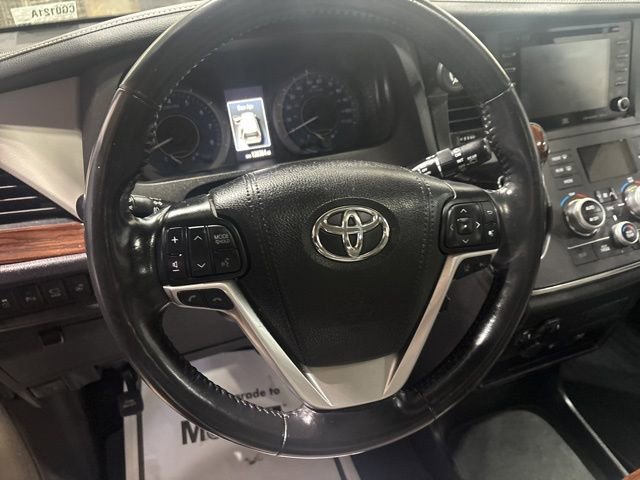 Used 2018 Toyota Sienna Limited Premium AWD/4WD image 29