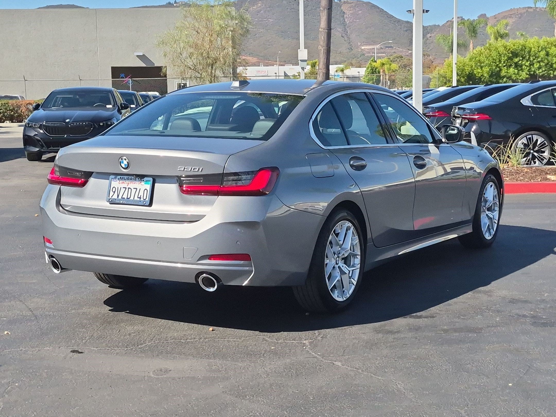 Used 2026 BMW 330i Sedan w/ Premium Package RWD image 10