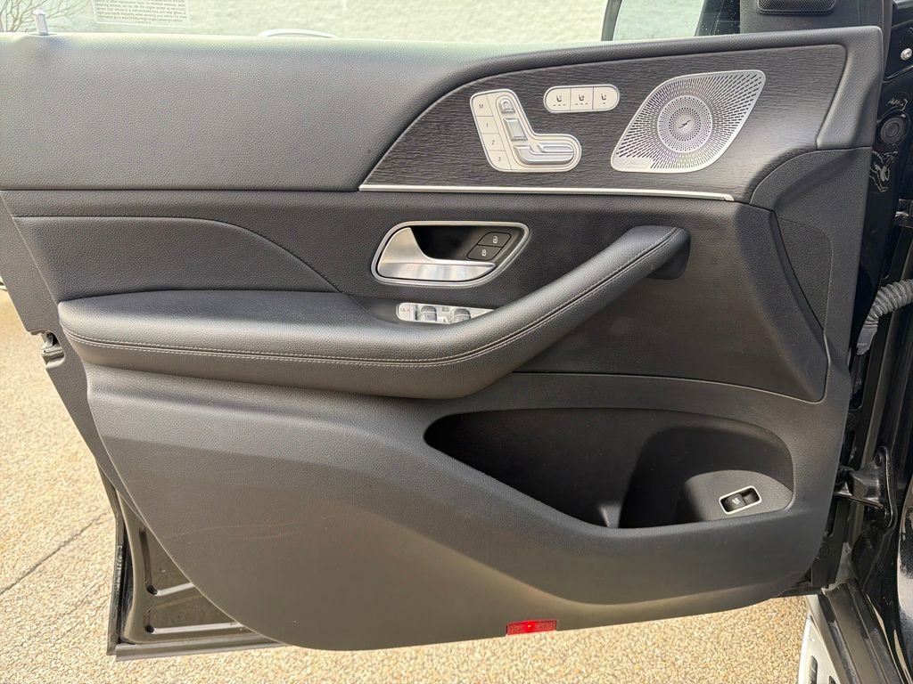 Certified 2022 Mercedes-Benz GLS 450 4MATIC image 11