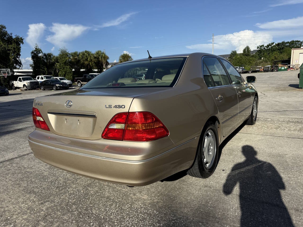 Used 2002 Lexus LS 430 RWD image 14