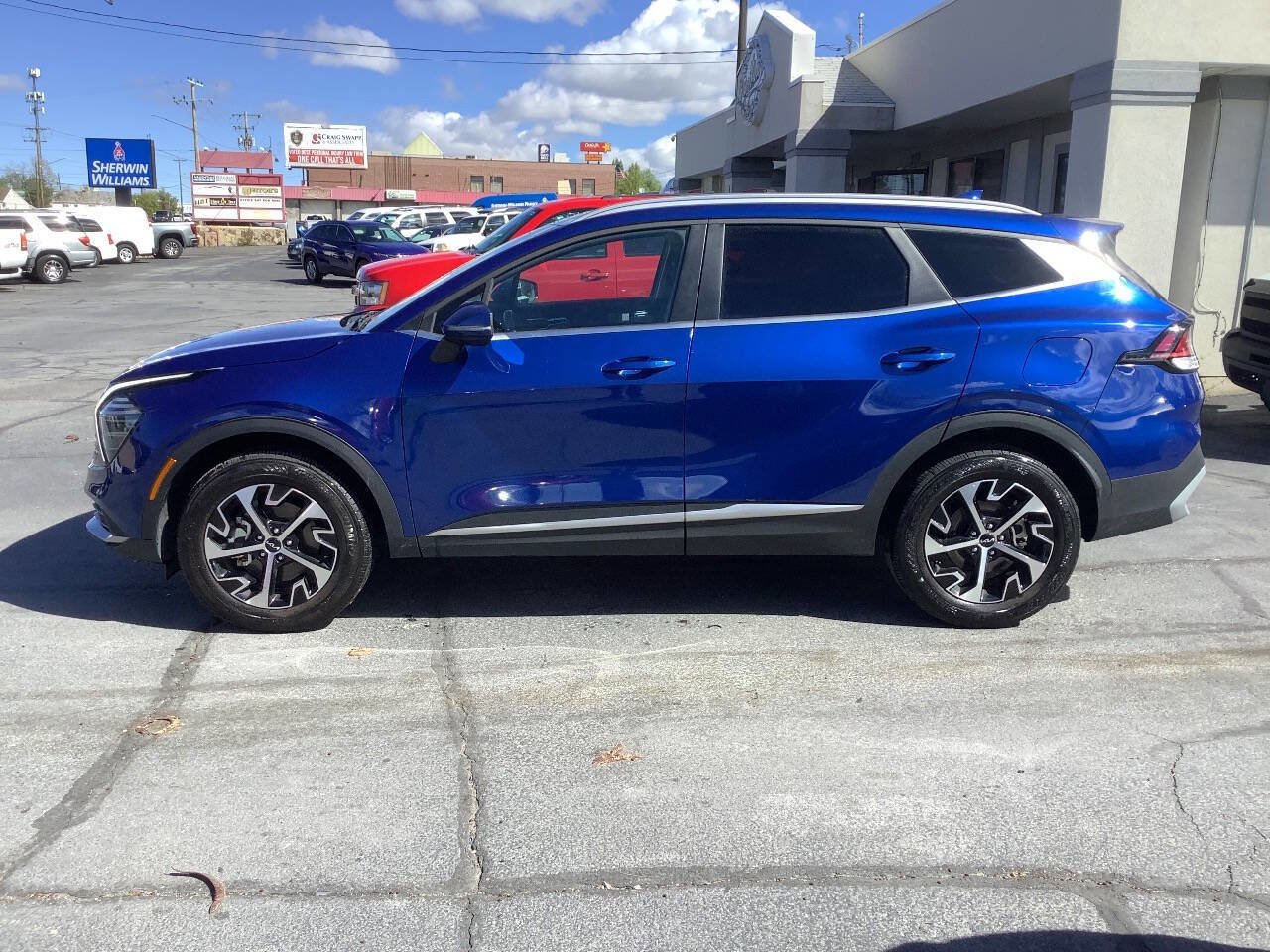 Used 2024 Kia Sportage EX image 17