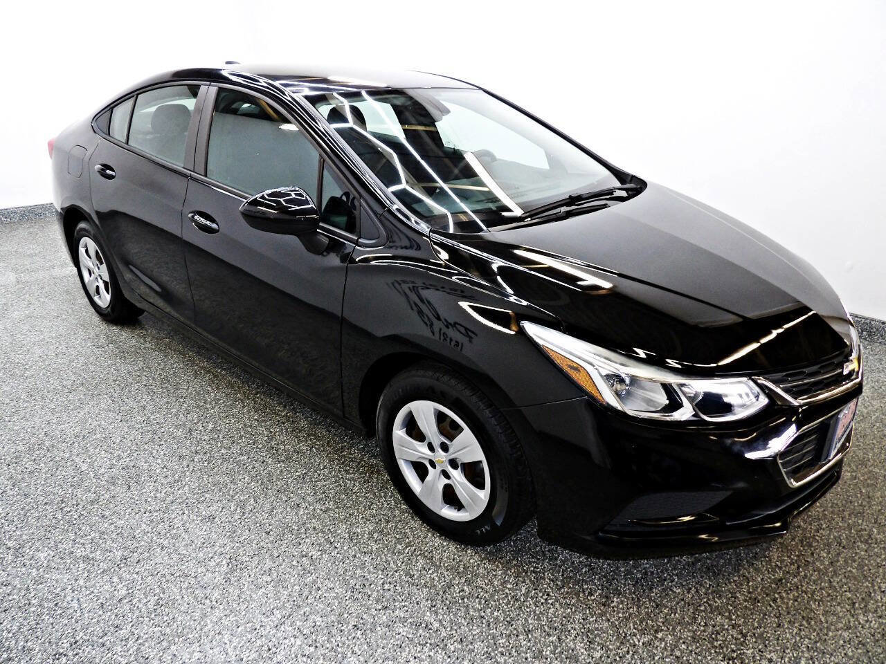 Used 2017 Chevrolet Cruze LS image 3