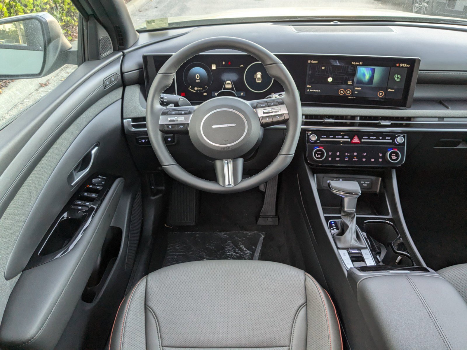 New 2025 Hyundai Santa Cruz Limited image 16