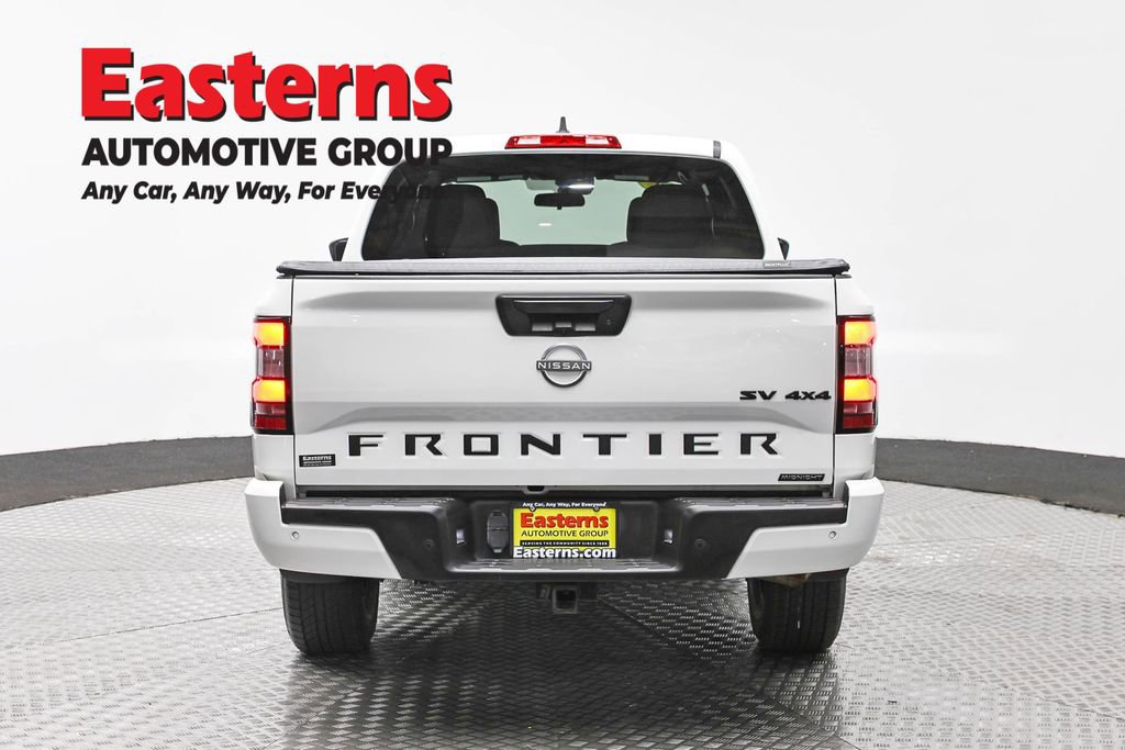 Used 2023 Nissan Frontier SV w/ Midnight Edition Package AWD/4WD image 6
