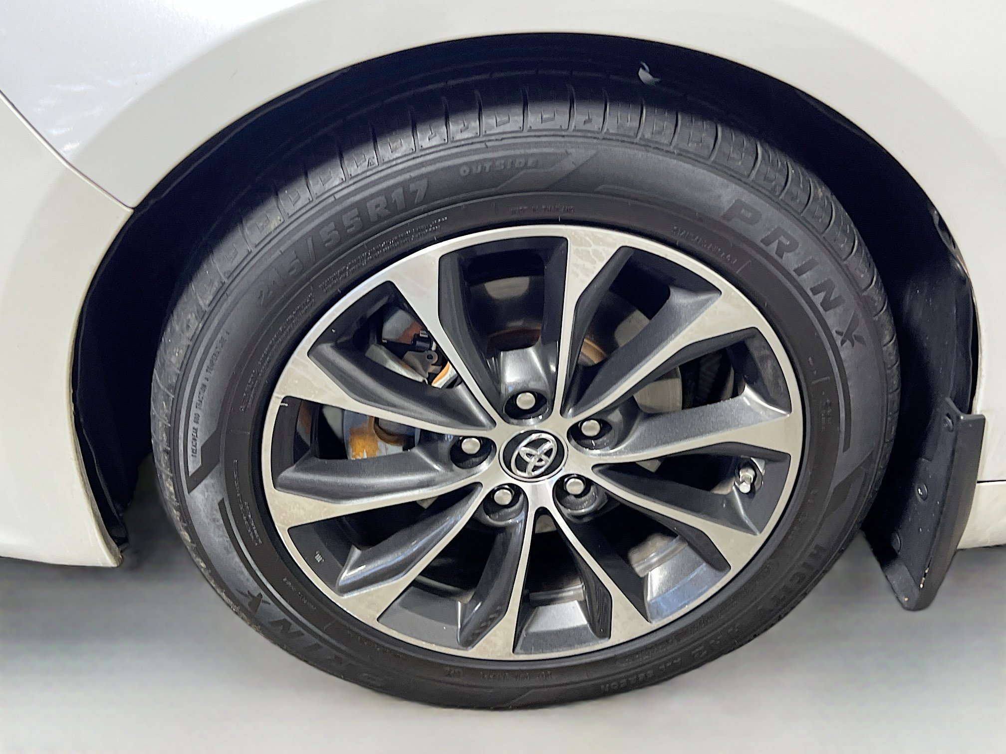 Used 2016 Toyota Avalon XLE image 14