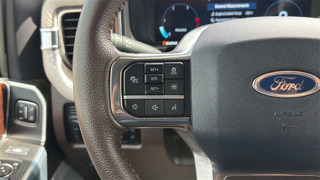 Used 2025 Ford F350 King Ranch w/ FX4 Off-Road Package image 27