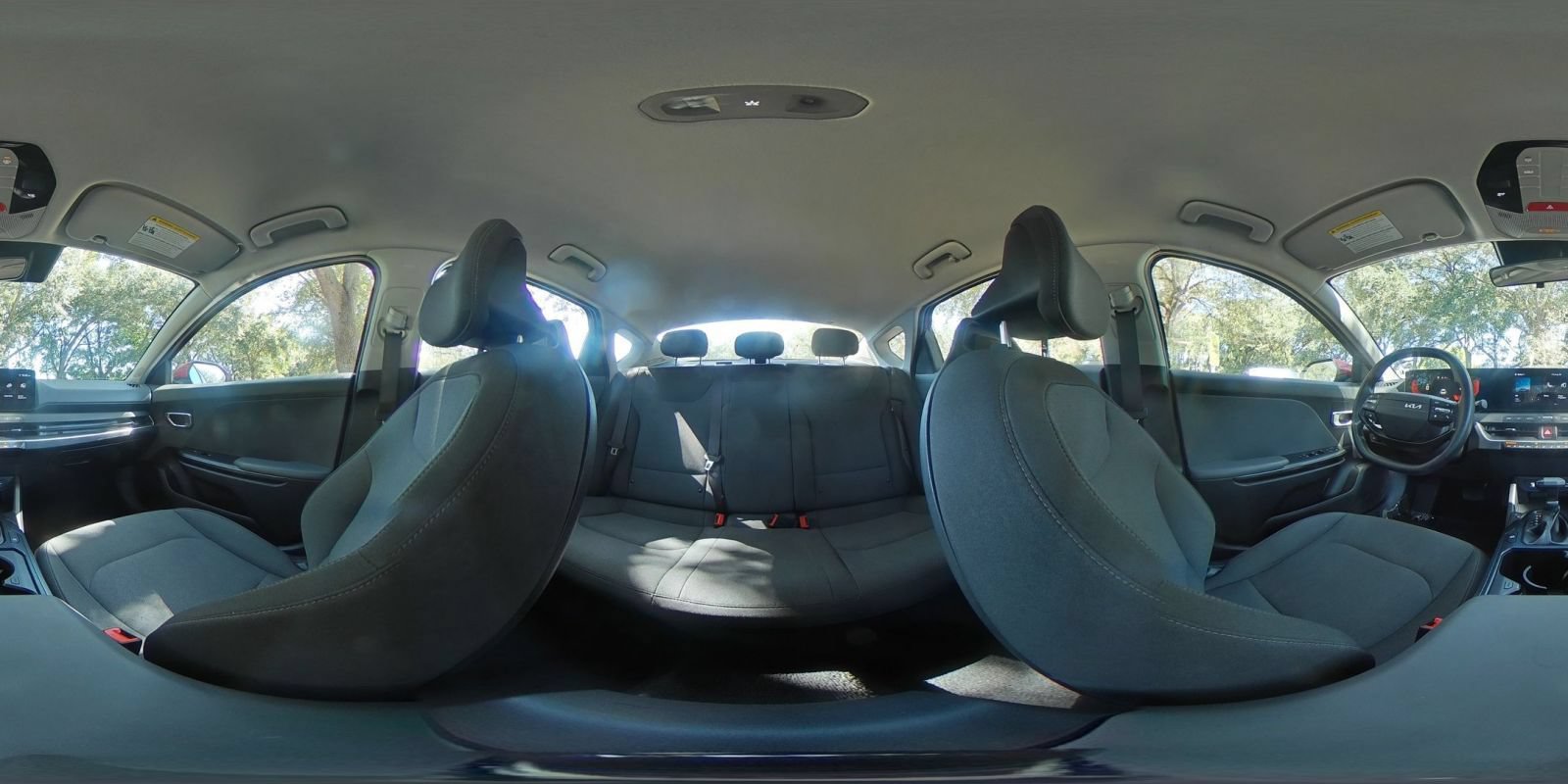 Used 2025 Kia K4 FWD image 40