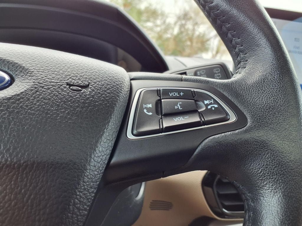 Used 2021 Ford EcoSport Titanium FWD image 29