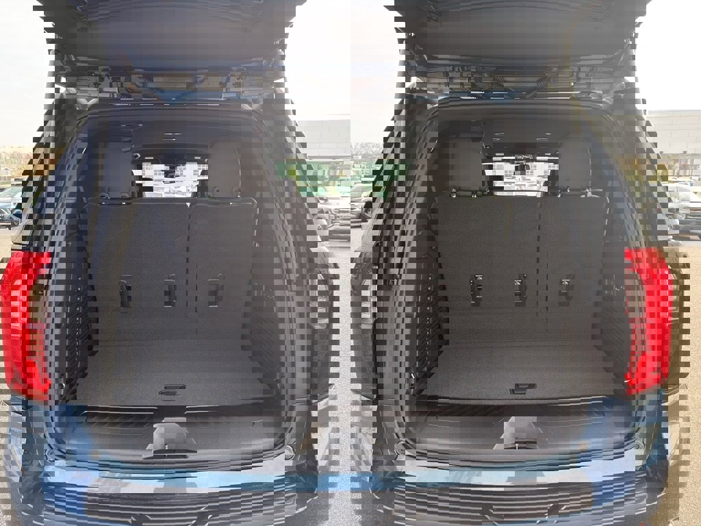 New 2026 GMC Yukon Elevation image 22