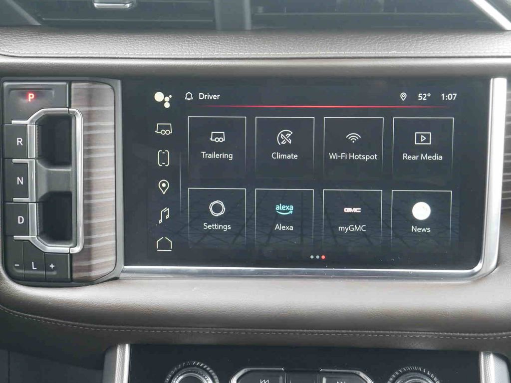 Used 2024 GMC Yukon XL Denali image 6