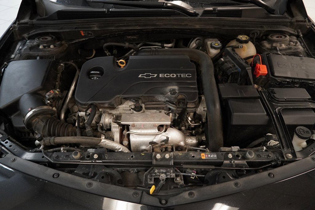 Used 2016 Chevrolet Malibu LT image 36