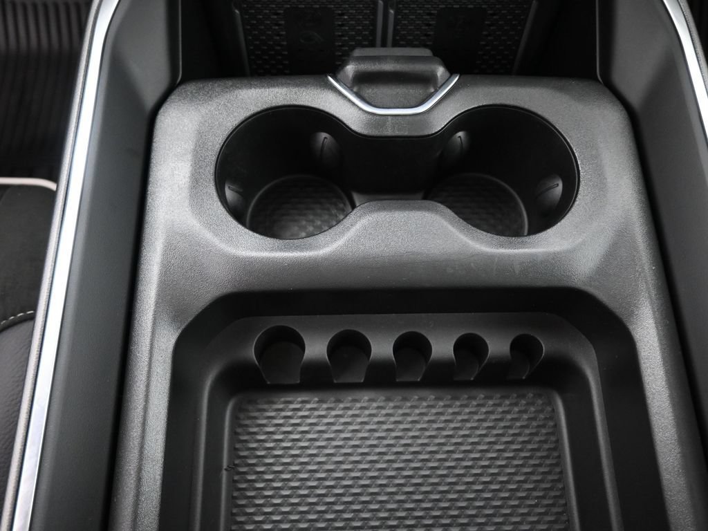 New 2026 RAM 1500 Laramie AWD/4WD image 6