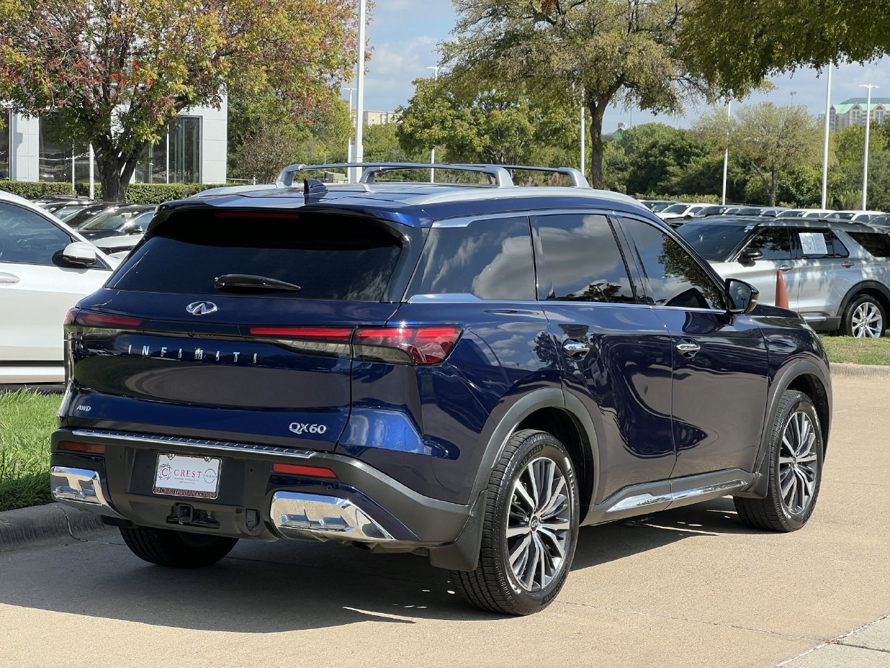 Used 2022 INFINITI QX60 Sensory w/ Vision Package AWD/4WD image 4