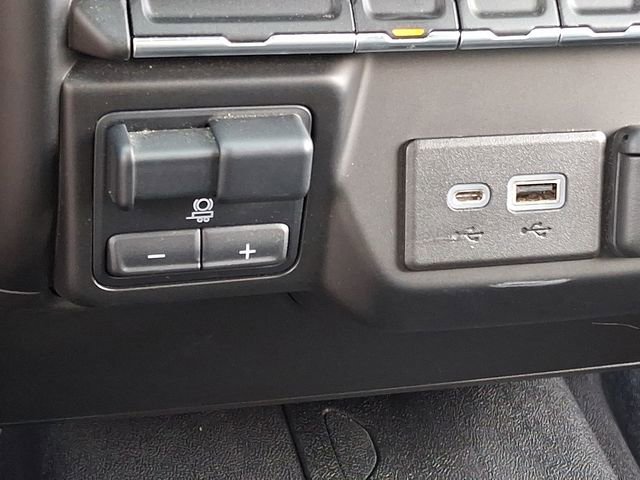 Certified 2022 Chevrolet Silverado 1500 RST AWD/4WD image 26