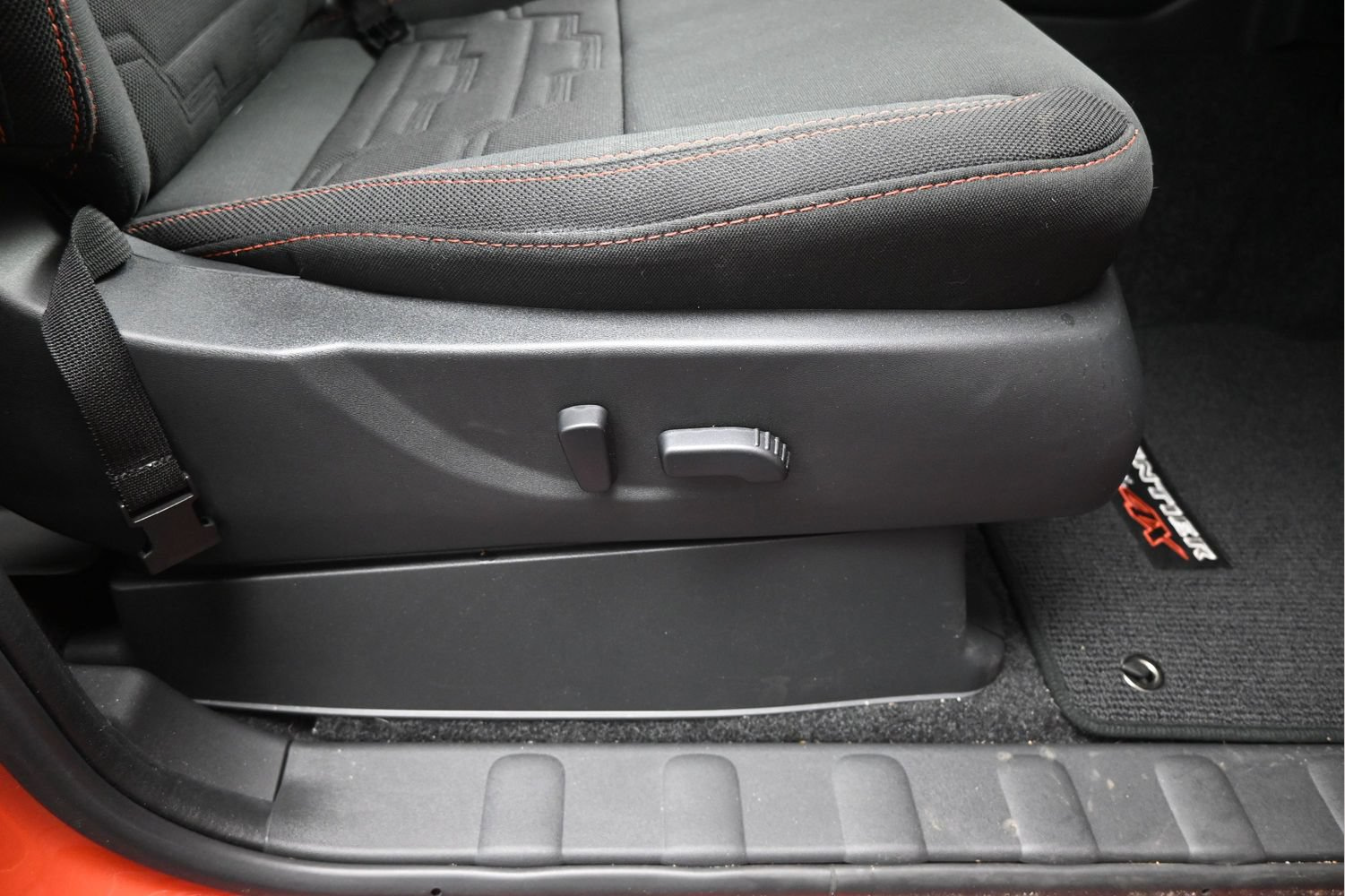 Certified 2025 Nissan Frontier PRO-4X w/ Interior Protection Package AWD/4WD image 15