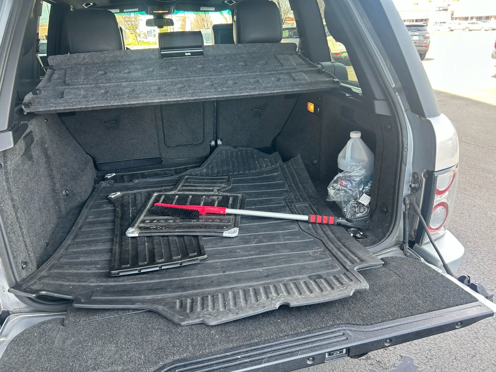 Used 2010 Land Rover Range Rover Supercharged image 24