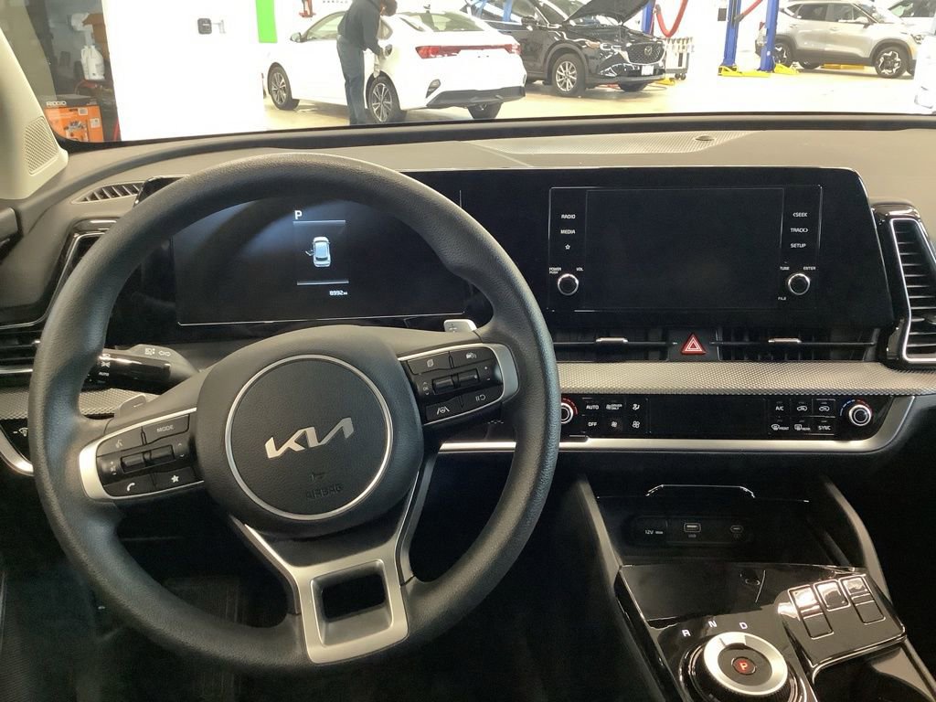 Certified 2023 Kia Sportage LX image 6