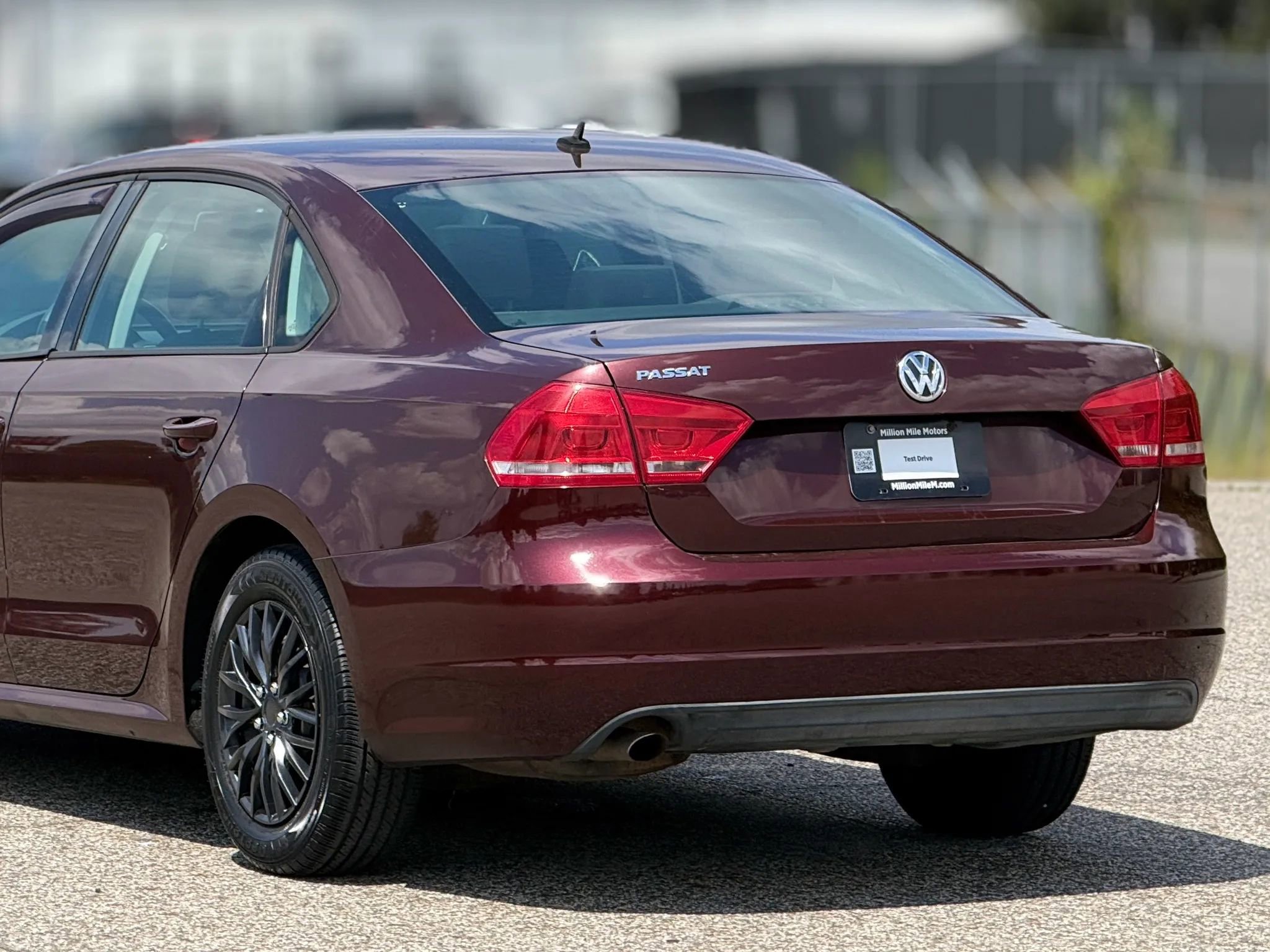 Used 2013 Volkswagen Passat 2.5 S FWD image 16