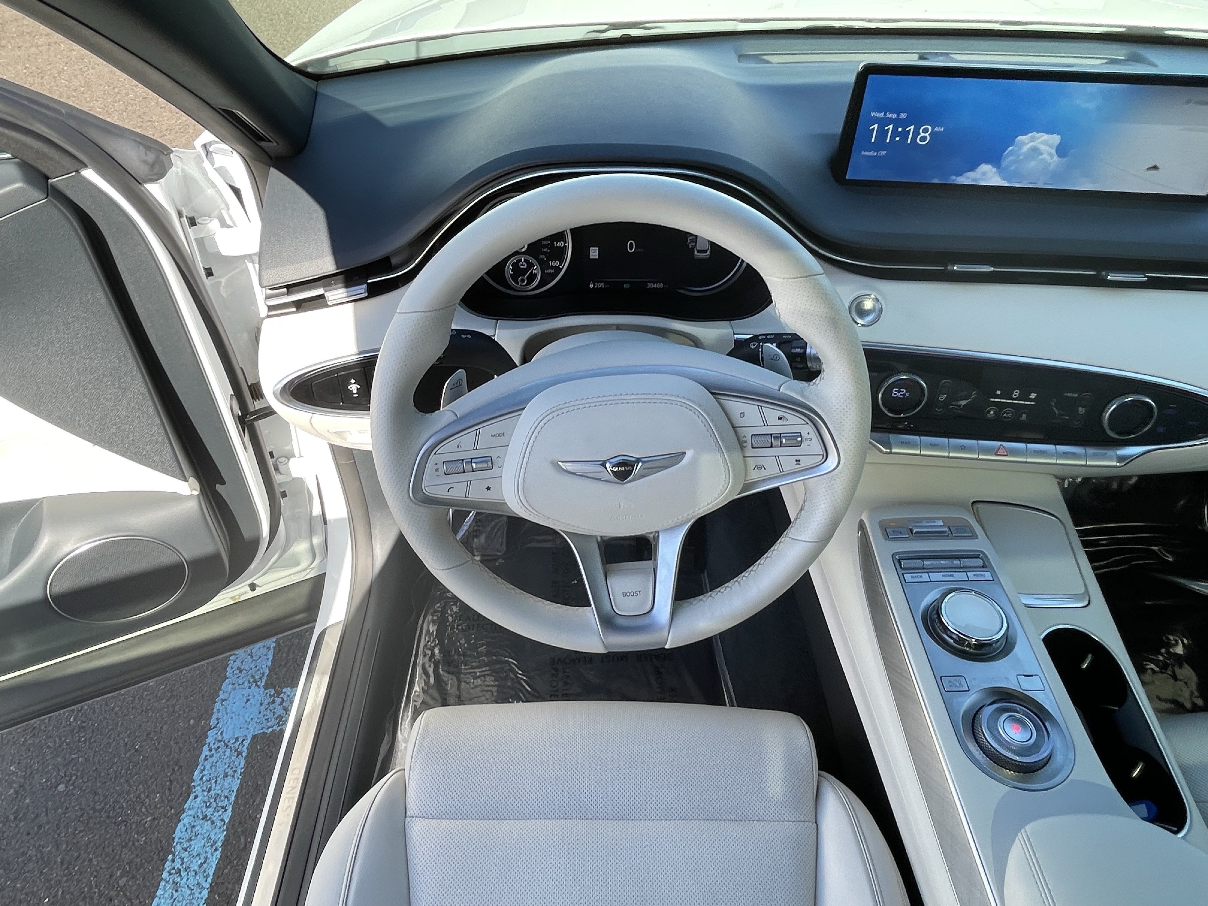 Used 2025 Genesis Electrified GV70 AWD/4WD image 13