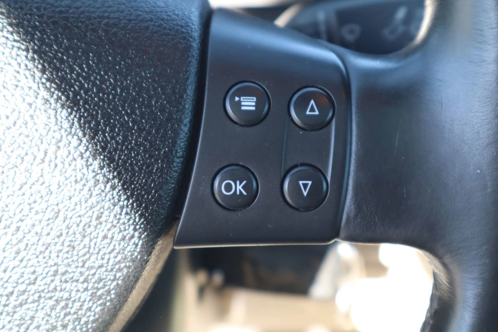 Used 2008 Volkswagen Eos Lux FWD image 19