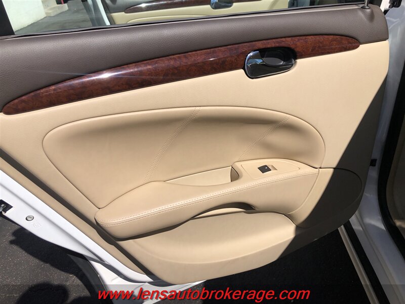 Used 2010 Buick Lucerne CXL FWD image 15