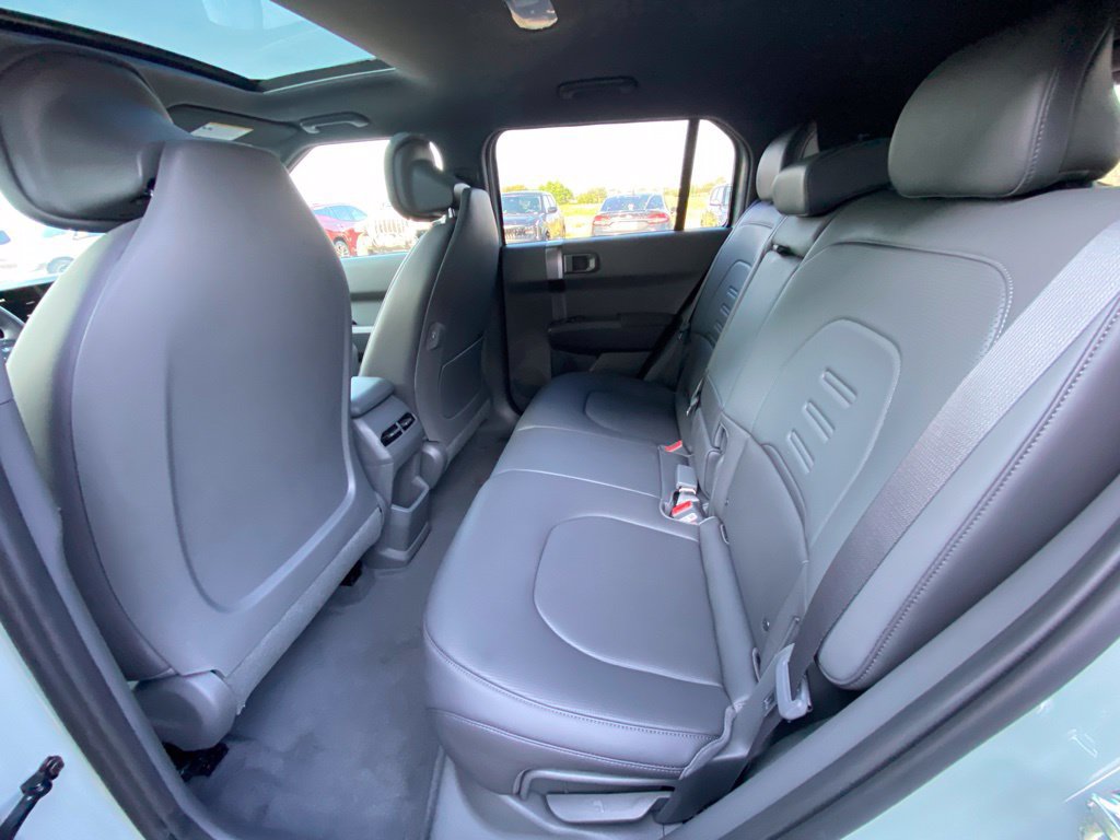 New 2027 Kia EV3 Land FWD image 24