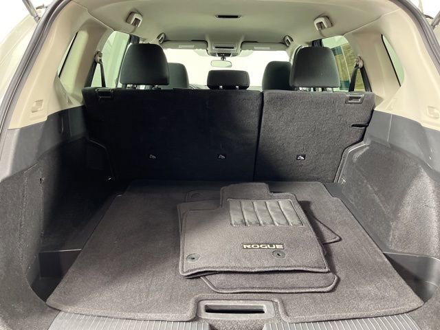 Used 2024 Nissan Rogue S image 47